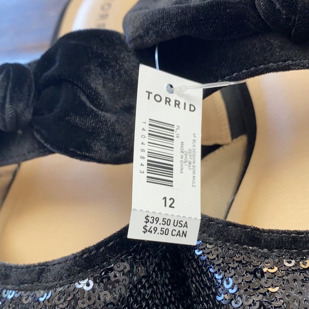 Torrid Black Velvet Bow Mules 12 Wide - Picture 4 of 6